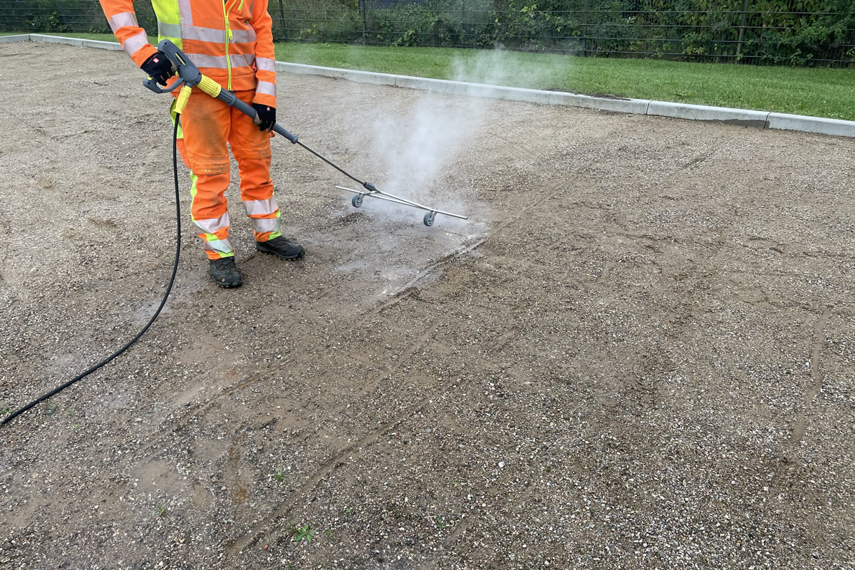 Unkrautbeseitigung auf Heißwasserbasis